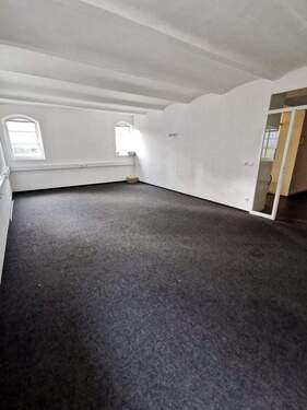 Sockelgeschoss - Büro in Berlin