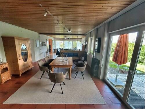 Essbereich und Wohnbereich - 