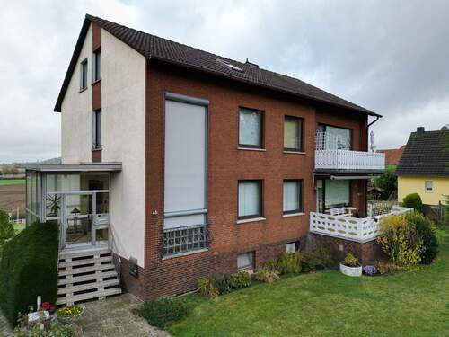 Strassenansicht - 8 Zimmer Mehrfamilienhaus, Wohnhaus in Rodenberg