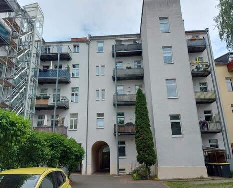 Rückansicht - 4 Zimmer Etagenwohnung zur Miete in Gera