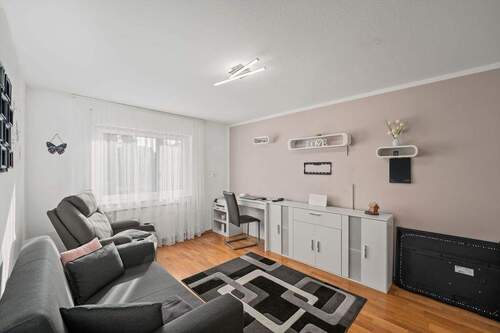 Schlafzimmer / Kinderzimmer - 