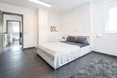 Schlafzimmer (3).jpeg - 