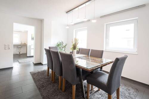 EG Essbereich (3).jpeg - 6 Zimmer Doppelhaushälfte in Tauberrettersheim