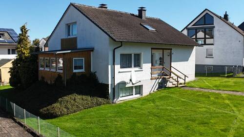 DJI_20260422104308_0020_D - Einfamilienhaus mit 147,30 m&sup2; in Warstein zum Kaufen
