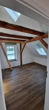 Büro o. Kinder-Jugendzimmer 3 - 