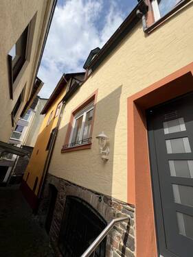 4 Außenansicht - Mehrfamilienhaus, Wohnhaus mit 90,00 m² in Cochem zum Kaufen