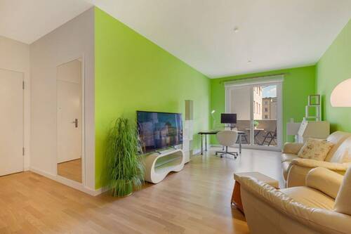 Wohnzimmer - 2 Zimmer Etagenwohnung in Berlin