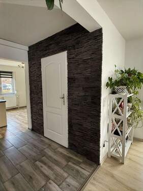 Tür zum Abstellraum - 