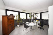 Büro 1 - 
