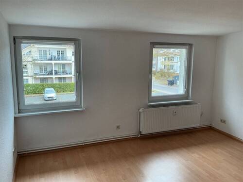 Raum_Wohnzimmer - 3 Zimmer Etagenwohnung zur Miete in Baabe