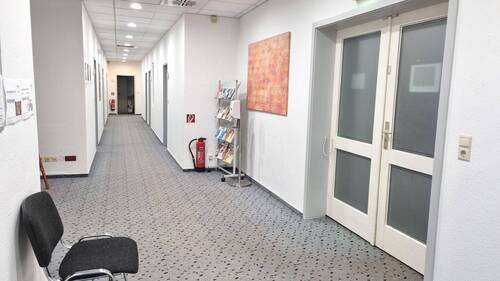 Eingangsbereich - 8 Zimmer Büro in Bremerhaven