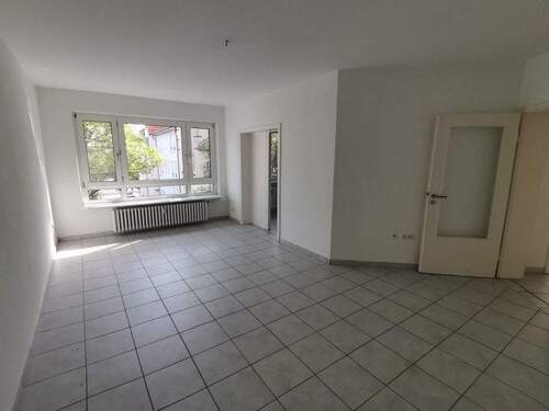 Wohnzimmer.jpg - 2 Zimmer Etagenwohnung zur Miete in Essen