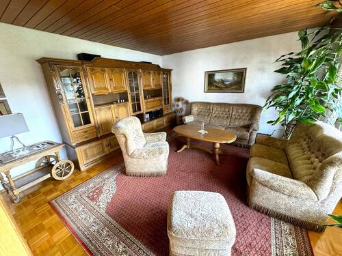 3 - 4 Zimmer Einfamilienhaus in Ober-Mörlen