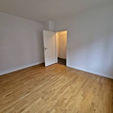 Wohnzimmertür.jpg - Etagenwohnung mit 40,90 m&sup2; in Schwerin zur Miete