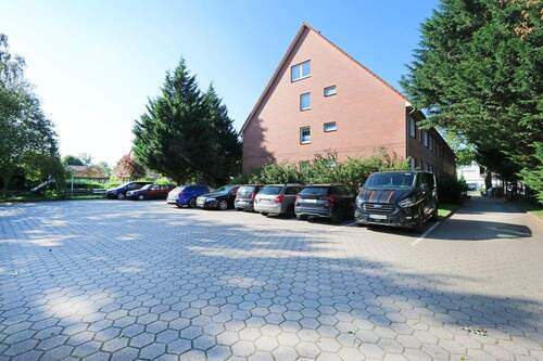 Stellplätze hinter dem Haus - Etagenwohnung mit 58,80 m&sup2; in Trittau zum Kaufen