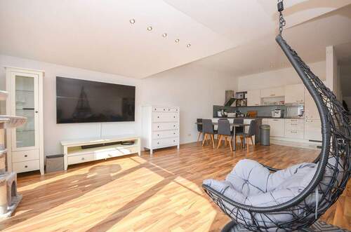 Offener Wohn- und Essbereich - 