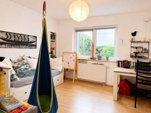 EG Arbeits-/Spielezimmer - 