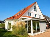 Gartenansicht - Ein Zuhause zum Wohlfühlen - mit viel Platz, Licht, Garten und Sauna