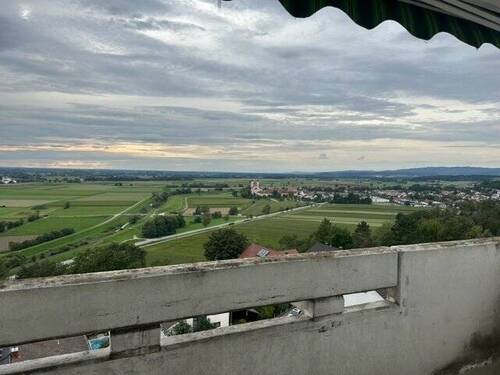 Aussicht - Helle 2-Zi-Wohnung im Hochhaus Bogen - Traumausblick