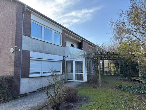 Rückseite der Immobilie mit barrierefreiem Zugang - 