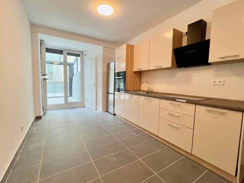 Ess- und Küchenbereich - 3 Zimmer Etagenwohnung zur Miete in Düsseldorf