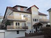Hauseingang - Kieselbronn - gemütliche 3 Zimmer-Wohnung in ruhiger Lage