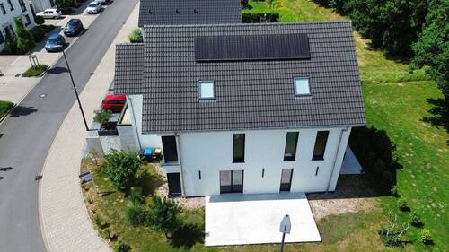 Top Down Drohne - 6 Zimmer Einfamilienhaus in Gelsenkirchen