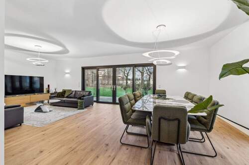 Wohn- Esszimmer - 