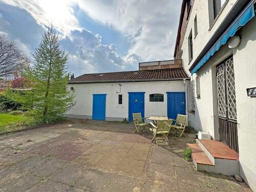 Terrasse - 9 Zimmer Doppelhaushälfte zum Kaufen in Hamburg