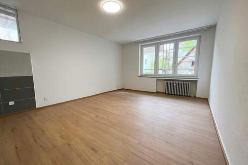 Wohn- und Essbereich - 1 Zimmer Etagenwohnung zur Miete in Düsseldorf