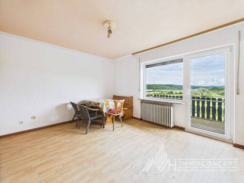 CAM04062G0-PR0038-STILL018 - 