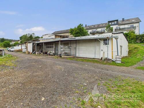 CAM04062G0-PR0038-STILL010 - 