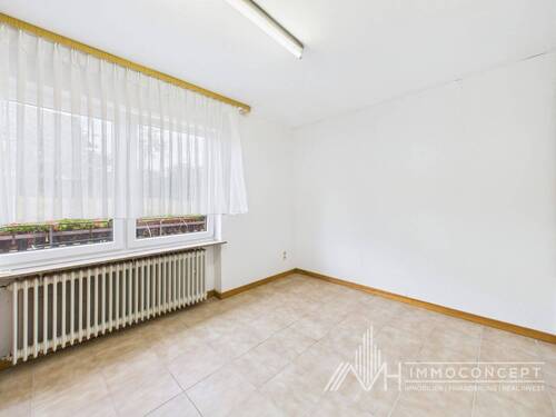 CAM04062G0-PR0038-STILL016 - 