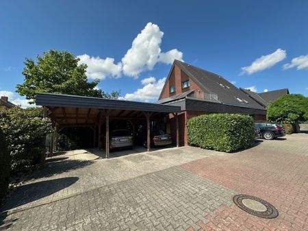 Außenansicht - Großzügiges Dreifamilienhaus mit Garage zu verkaufen