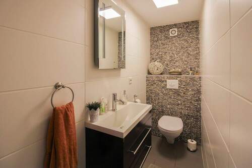 Gäste WC - 6 Zimmer Reihenmittelhaus zum Kaufen in Jülich