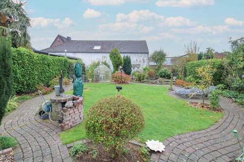 Garten - 6 Zimmer Reihenmittelhaus in Jülich