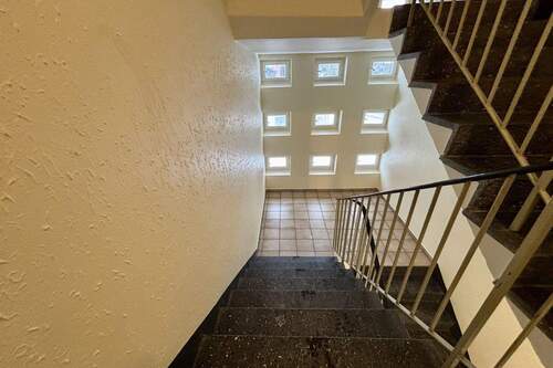 Hausflur - 5 Zimmer Etagenwohnung in Stockelsdorf