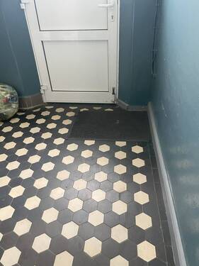 Boden - Beschaffenheit Treppenhaus (EG) - 