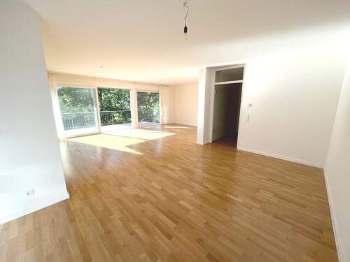 Wohn-+ Esszimmer - Etagenwohnung mit 129,00 m² in Trier / Feyen zur Miete