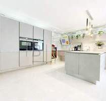 Attraktiver Gewerbekomplex mit zwei Werkstätten, Lager- und Büroflächen - Bobingen