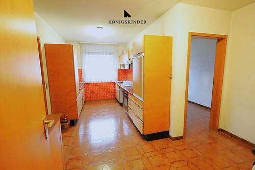 ...und direkt daneben: die Küche - sehr praktisch - 