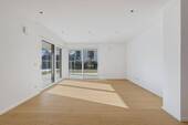 Wohnzimmer - 9 Zimmer Einfamilienhaus zum Kaufen in Straßlach-Dingharting
