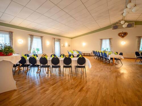 großer Saal - Mehrfamilienhaus, Wohnhaus mit 179,50 m² in Kleve zum Kaufen