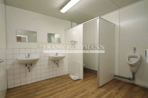V9763 Halle 1 Sanitär OG - 