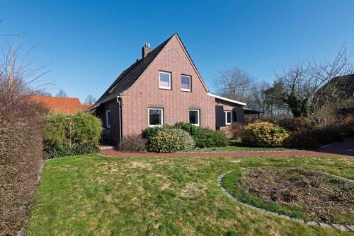 Ansicht Vorgarten - 6 Zimmer Einfamilienhaus in Seester