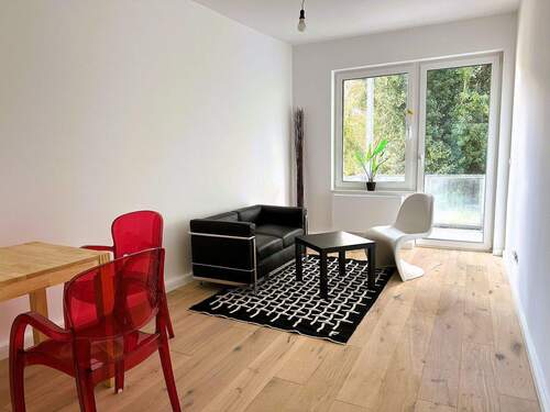 Wohnzimmer - 2 Zimmer Etagenwohnung in Hamburg