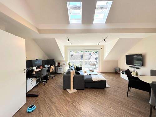 Wohnzimmer - 2 Zimmer Etagenwohnung zum Kaufen in Kenn