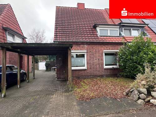 Straßenansicht - Modernisierte Doppelhaushälfte in Heide Süd