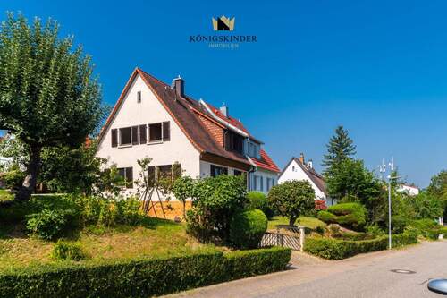 Hausansicht - 4 Zimmer Doppelhaushälfte zum Kaufen in Keltern