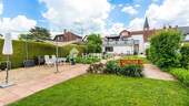 Garten 2 - Exklusives Wohnen: Ihr neues Zuhause mit beeindruckender Dachterrasse und Gartenparadies